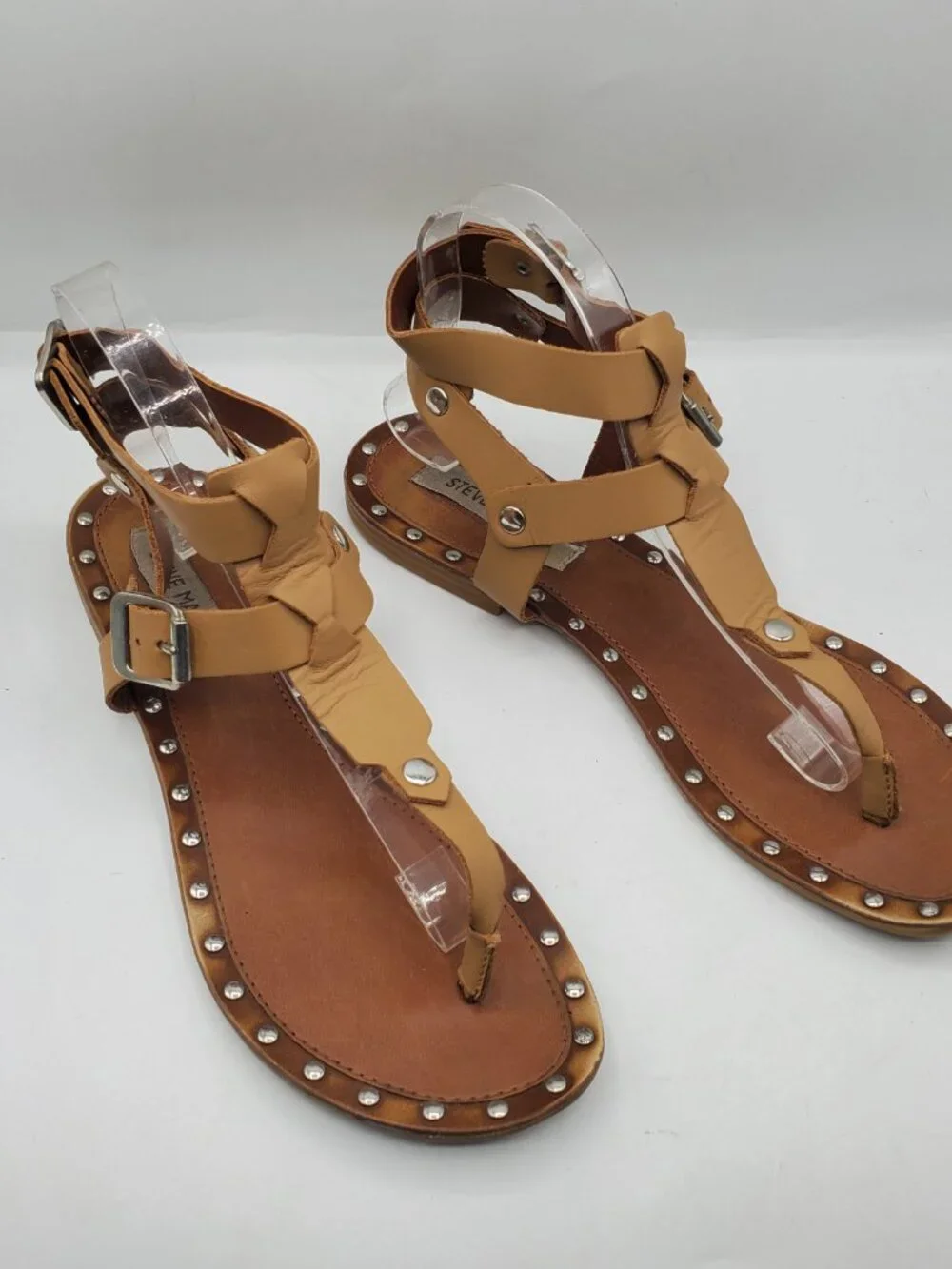 STEVE MADDEN KADIN LEATHER THONG SANDALS